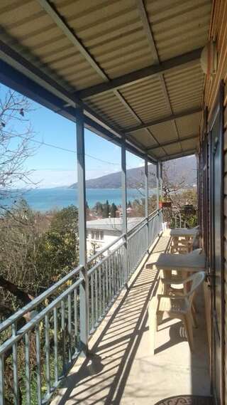 Гостевой дом Отдых у Анаиды Гагра Двухместный номер с 1 кроватью и балконом, вид на море-18