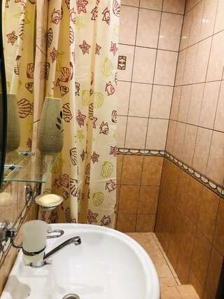 Гостевой дом Отдых у Анаиды Гагра Двухместный номер с 1 кроватью и балконом, вид на море-29